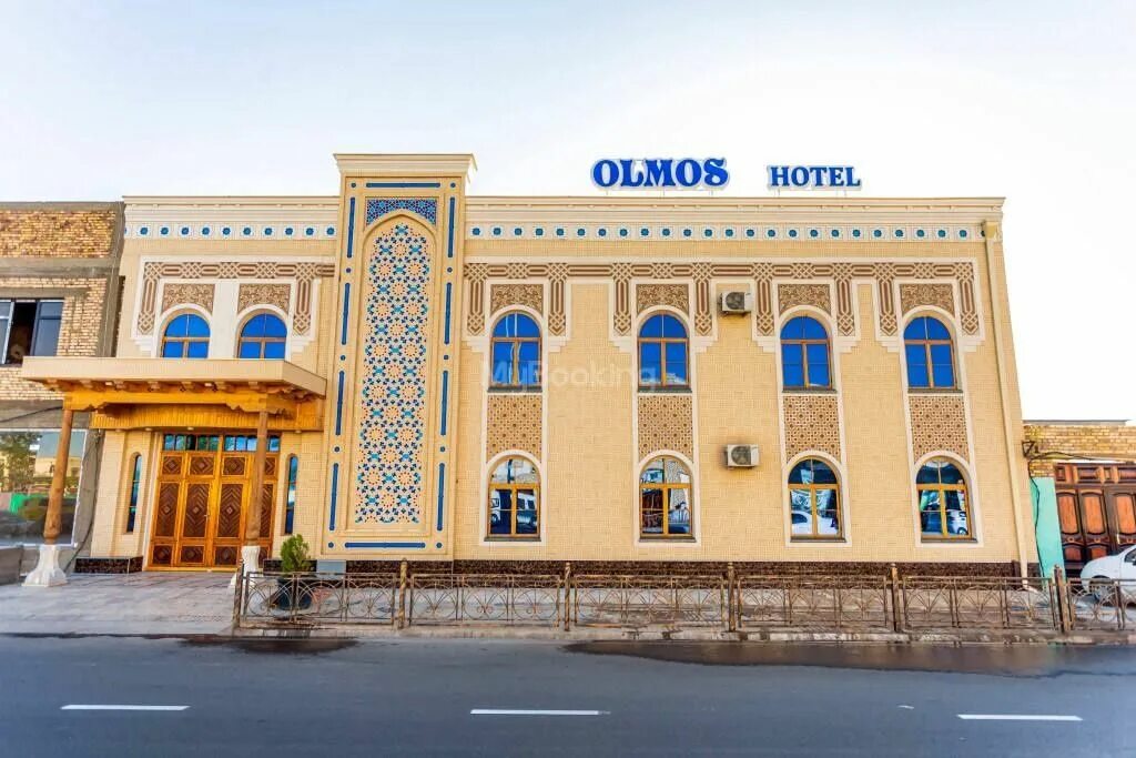 Вакансия в бухаре. Олмос туйхонаси. Олмос мехмонхонаси. Olmos Hotel Ташкент. Гостиница Uzbekistan Ургенч.