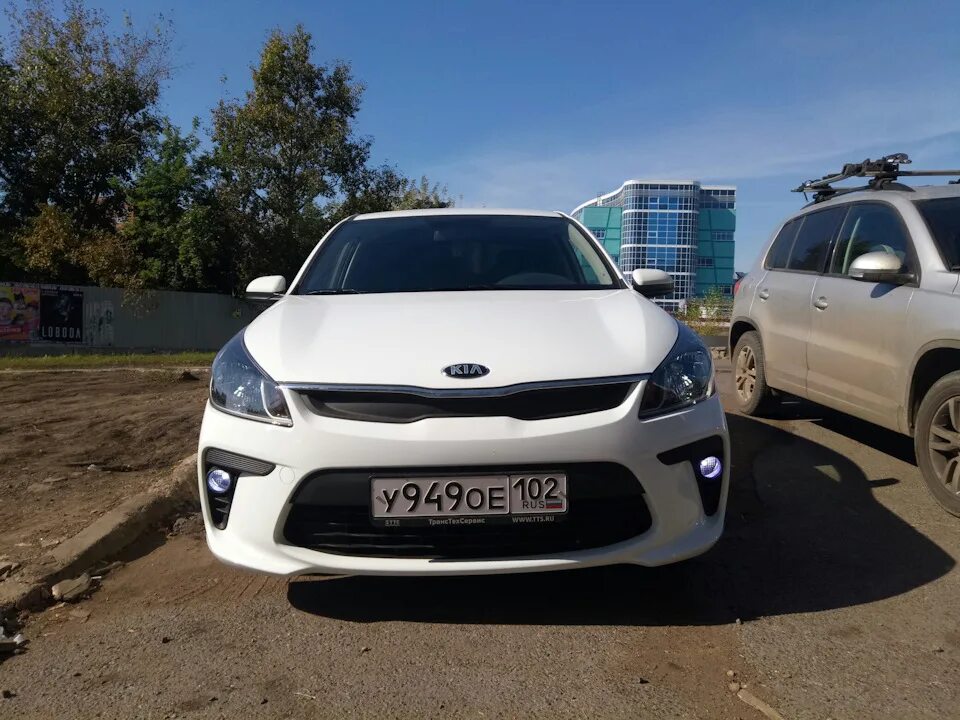 Рио х дхо. ДХО Kia Rio 4. ДХО Kia Rio x-line. Киа Рио 4 2021 ходовые огни. Kia Rio 4 led ДХО.