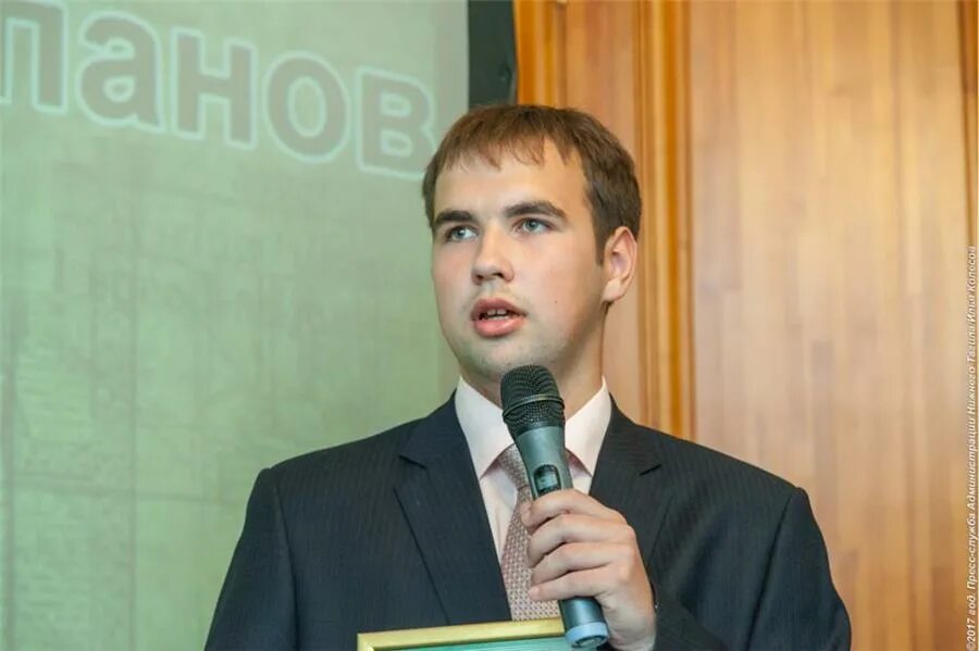 Школьник получивший премию. Школьник получивший премию
