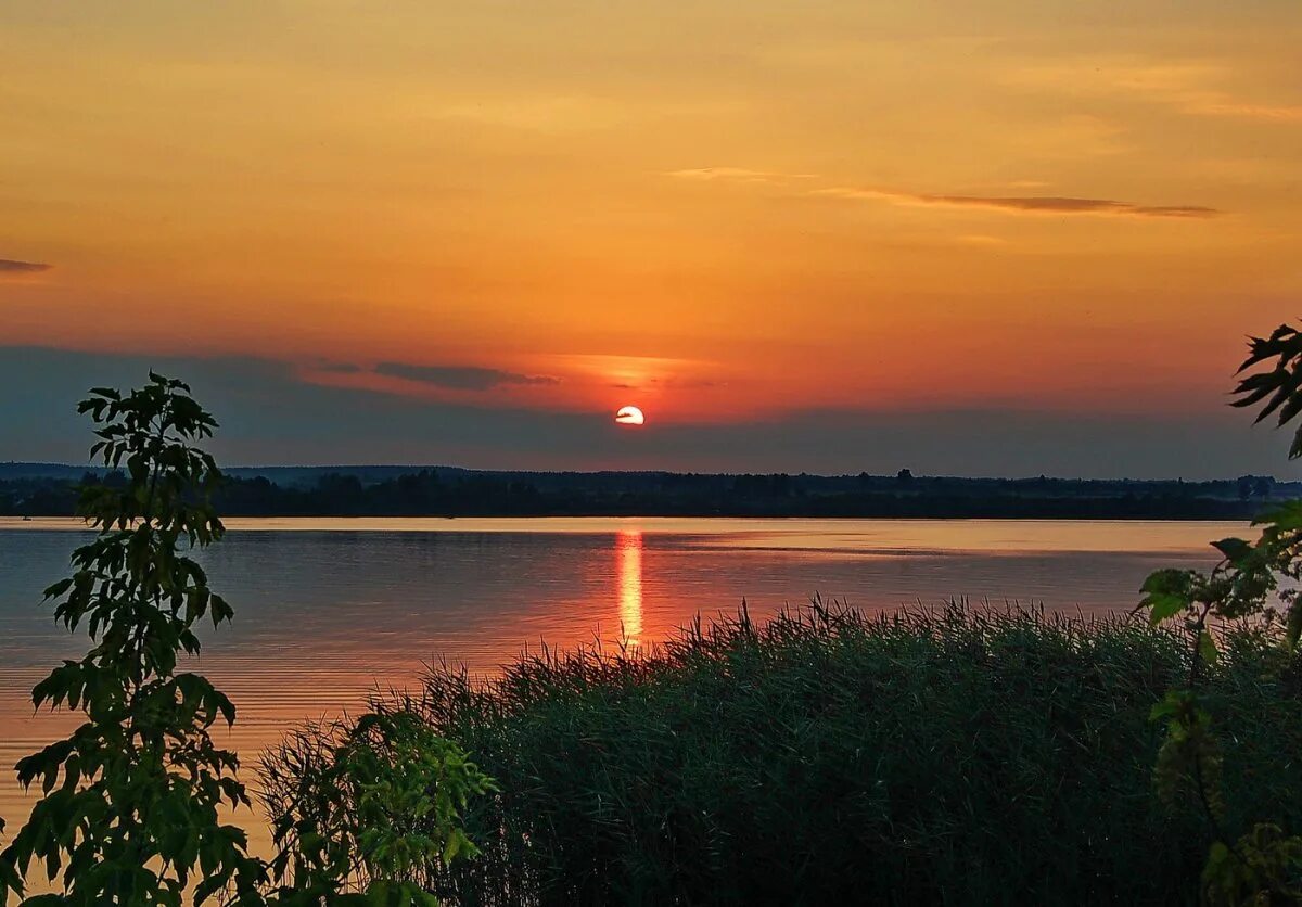 Озеро Арей Забайкальский край. Арейское Красноярский край озеро. Озеро Мстино. Закат на озере.