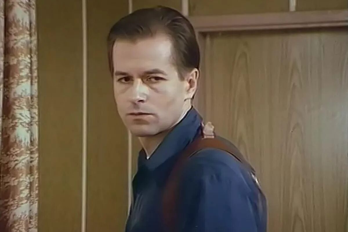 На углу у патриарших 2 1. На углу у патриарших 1995. игорь ливанов на углу у патриарших. игорь ливанов 1995. игорь ливанов 2001.
