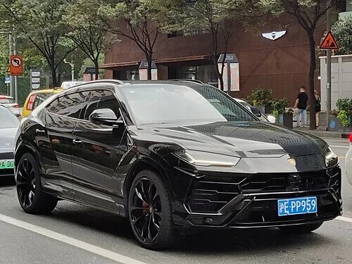 لامبورگینی اوروس منصوری۲۰۲۱ / URUS 2021 - YouTube