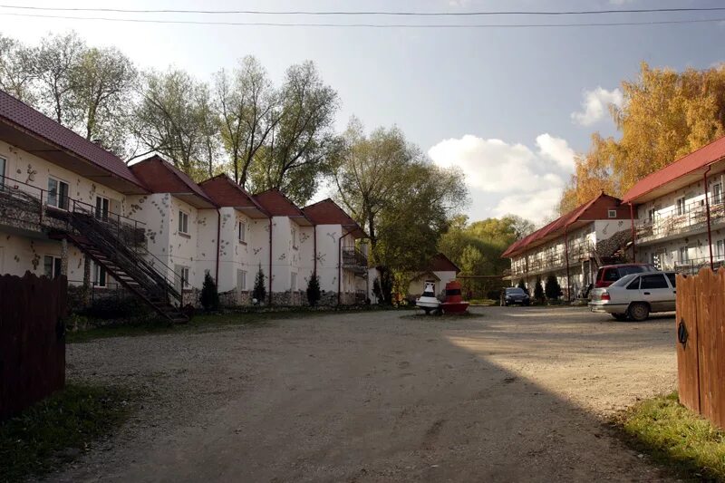 Тарусская 3. Таруса торговые ряды. Таруса город пансионат. Калужская область пансионат якорь. Якорь Таруса.