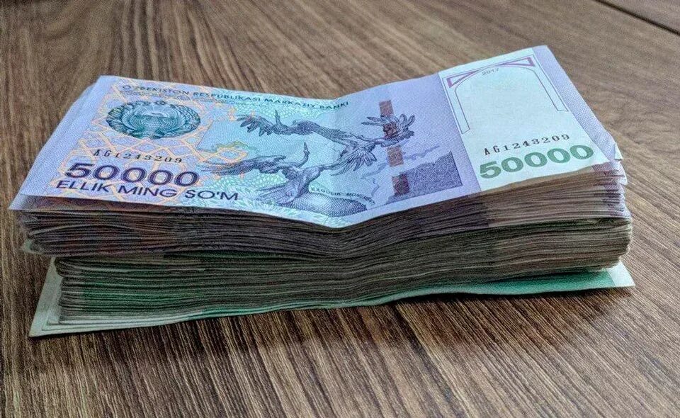100 млн сумов в рублях