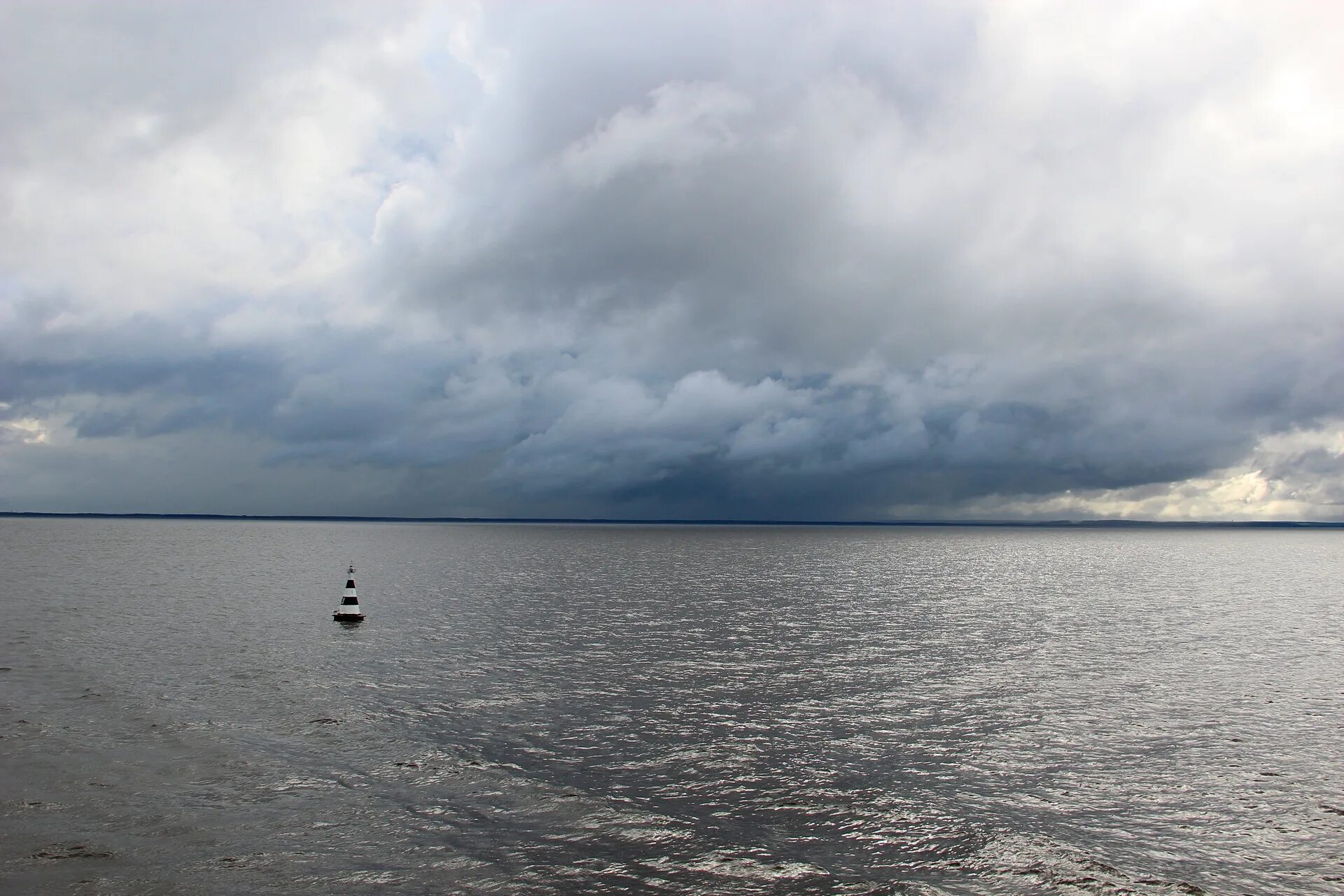Заря горьковское море. Изумрудная вода. Сол веселый берег. Вода горьковское море. Горьковское море.