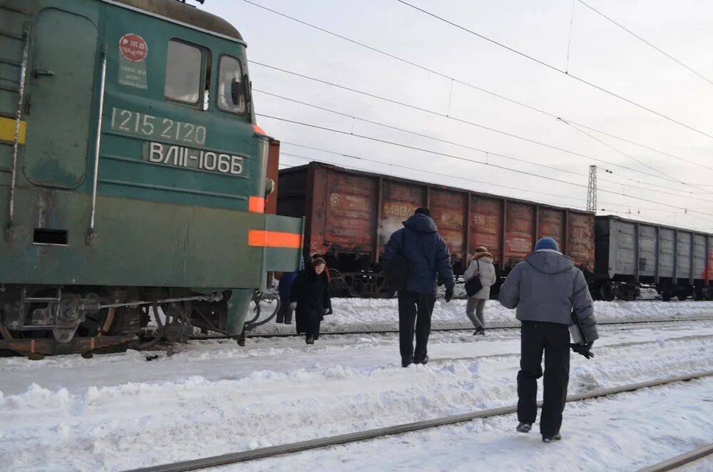 Случай на железной дороге. Кировская железная дорога. Происшествия на железной дороге. Железнодорожная травма.