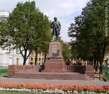 Памятник глинке