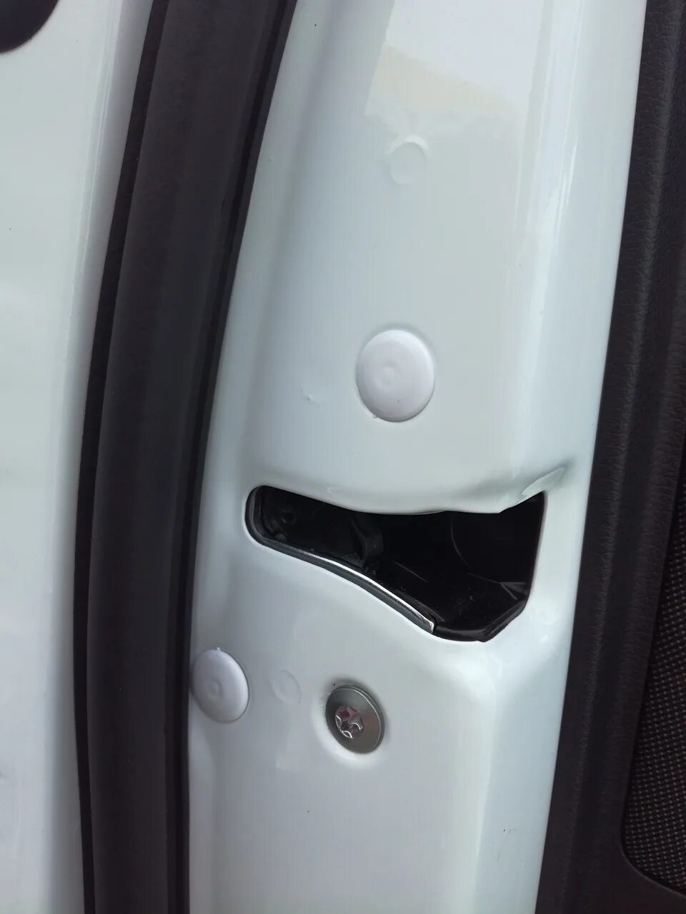 Ремонт двери соляриса. Заглушка дверей хендай солярис 2. заглушка двери солярис 2. заглушка двери солярис. заглушка двери хендай солярис.