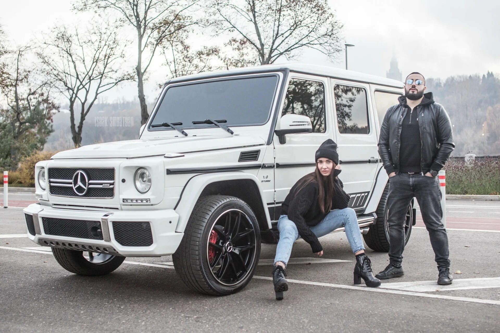 Мальчика гелик. Mercedes g63 AMG Бандитский. G 6.3 AMG. Мерседес g63 АМГ И девушки. Mercedes Benz g55 AMG бандит.