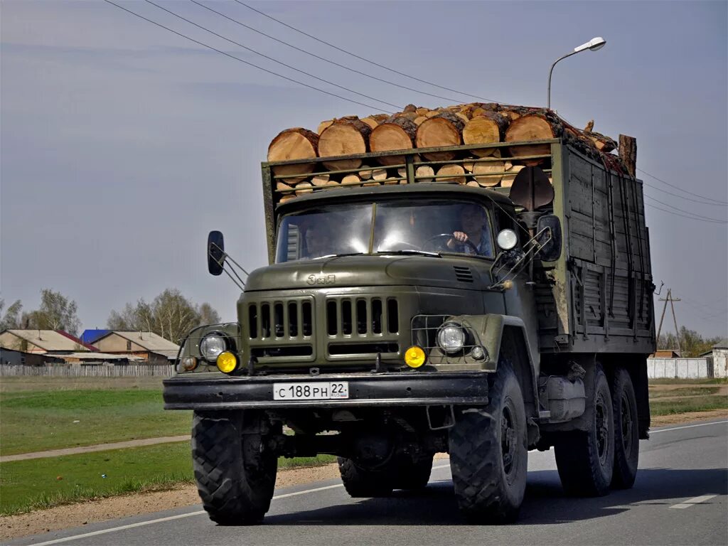 Зил 131 алтайский край. ЗИЛ-131. ЗИЛ 131 военный. ЗИЛ 131 бортовой. ЗИЛ 131 22.