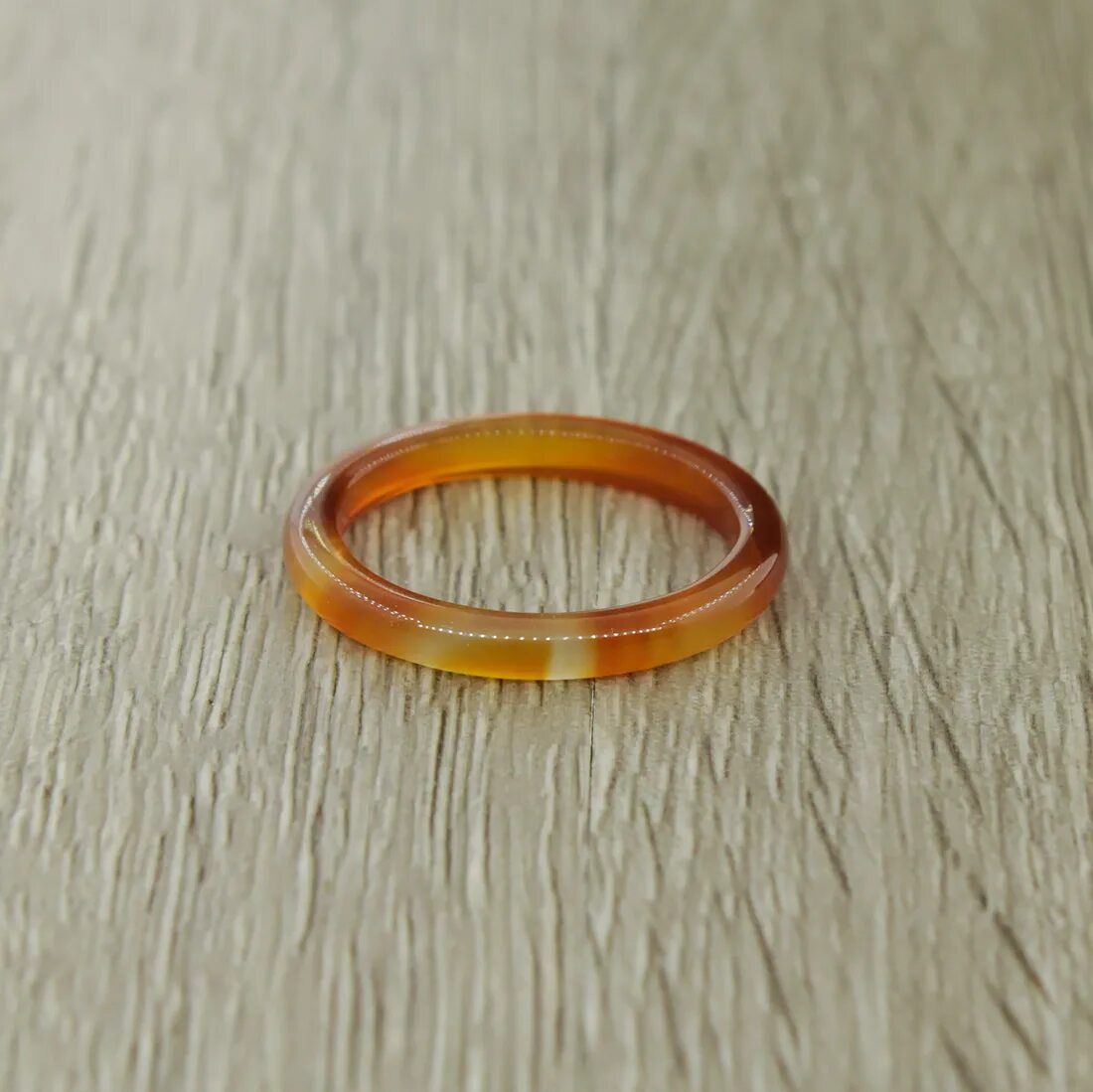 Кольцо 17 мм. Коричневое кольцо. Коричневый агат кольцо. Бурое кольцо.