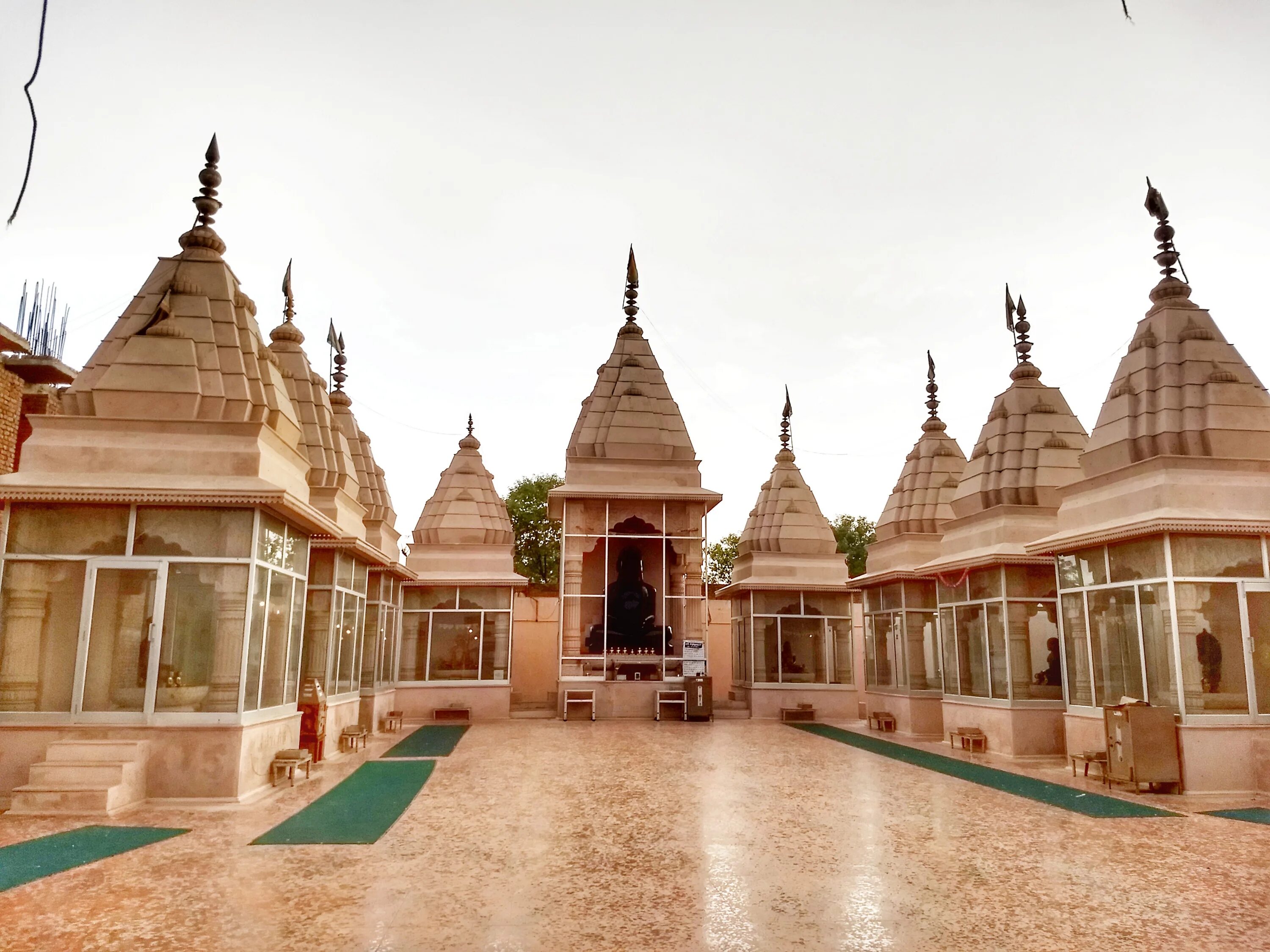 Temple 0. Храм джайнов. Храмы НАВАГРАХИ. Джайнийский храм Сониджи ки Насиян. Navagraha.