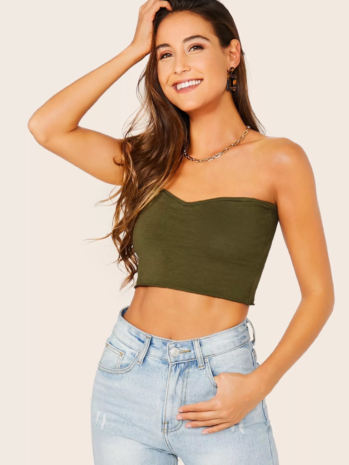 Бандо шейн. Топ без лямок как называется. Топики без лямок. Майка без лямок женская. Топик без бретелек.