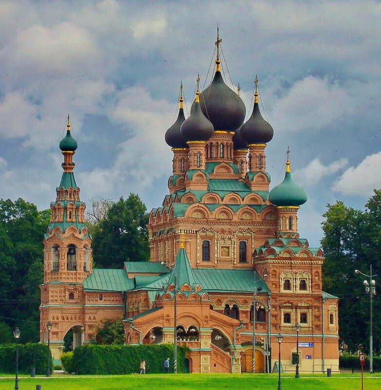 Живоначальная церковь. Храм живоначальной троицы в москве останкино. церковь животворящей троицы в останкино. храм в останкино живоначальной. церковь живоначальной троицы останкино 17 век.