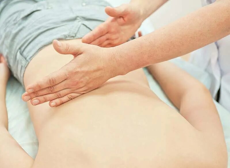 После массажа грудного. Вибрационный массаж грудной. Вибрационный массаж грудной клетки. Дренажный массаж. Массаж грудной клетки.