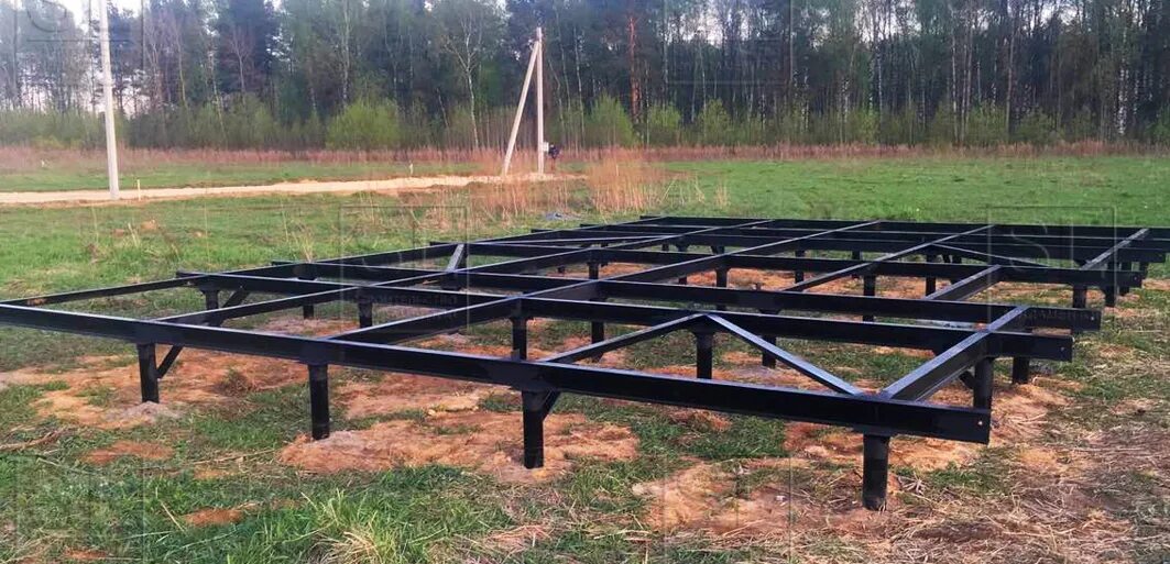 Свайно-винтовой фундамент 108 мм. Сваи винтовые для фундамента в спб. Обвязка винтовых свай двутавровой балкой. Сваи винтовые для фундамента в спб. Свая винтовая d108 h2000 мм.