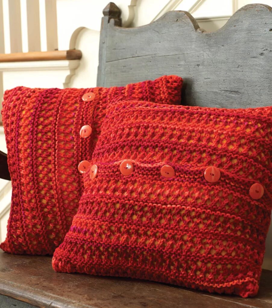 Как связать наволочку. Декоративная подушка спицами. Вязаные наволочки. Вязаные подушки. Вязаные наволочки.
