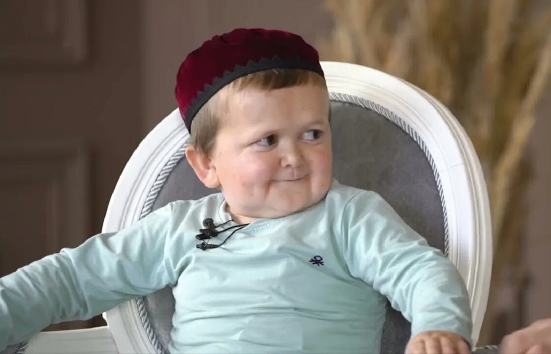 Хасбулла хасбик. Хасбулат блоггер. Хасбулла хасбик. Блогер хасбулла магомедов (хасбик). Хабиб магомедов.