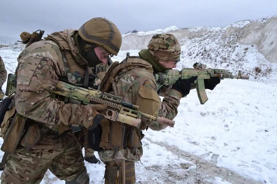 Военные операции лучшие. Спецназ ССО учения. Спецназ ССО Украины камуфляж. Спецназ ССО РФ армия. Спецназ ССО России на Украине.