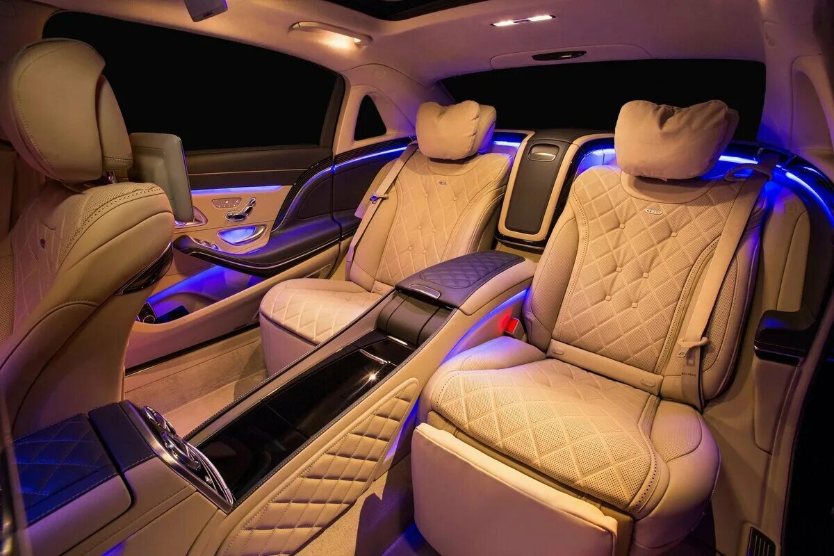 Какой салон автомобиля лучше. Mercedes maybach s600 салон. мерседес 222 майбах салон. мерседес бенц майбах s600 салон. мерседес s222 maybach.