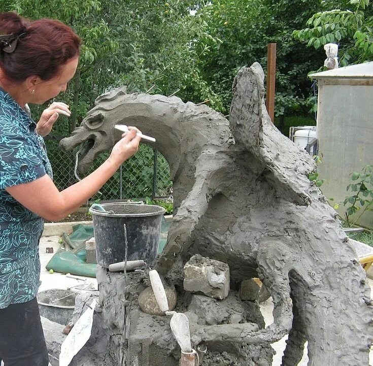 Садовая скульптура истукан с острова пасхи. Скульптура бетон. Арт бетон скульптора очереднюка сергея. Художественные изделия из бетона. Фигурки из арт бетона.