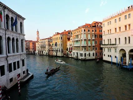 URI that identifies the concept described by this Item. 