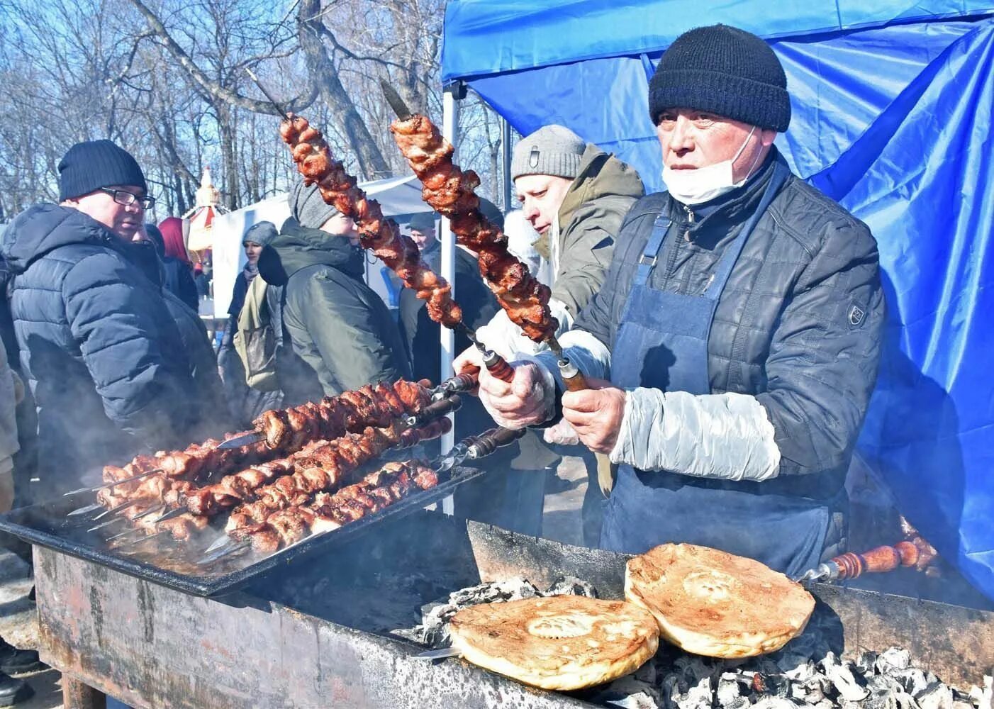 Масленица парк Белинского Пенза. Масленица в Вологде 2022. Праздник Масленица в Петропавловской крепости. Масленица Петропавловск. Масленица в парке белинского пенза 2024