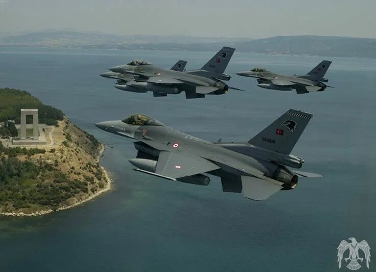 F-16 ВВС Турции. F16 истребитель ВВС Турции. Турецкие ф16. Военные самолеты f-16.