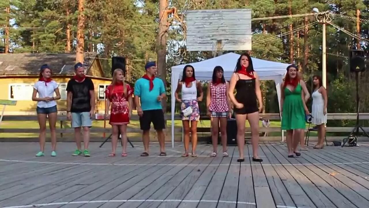 Короче говоря я вожатая в лагере. Вожатая видео. Вожатая видео. Вожатая видео. Лагерь совенок тверь.