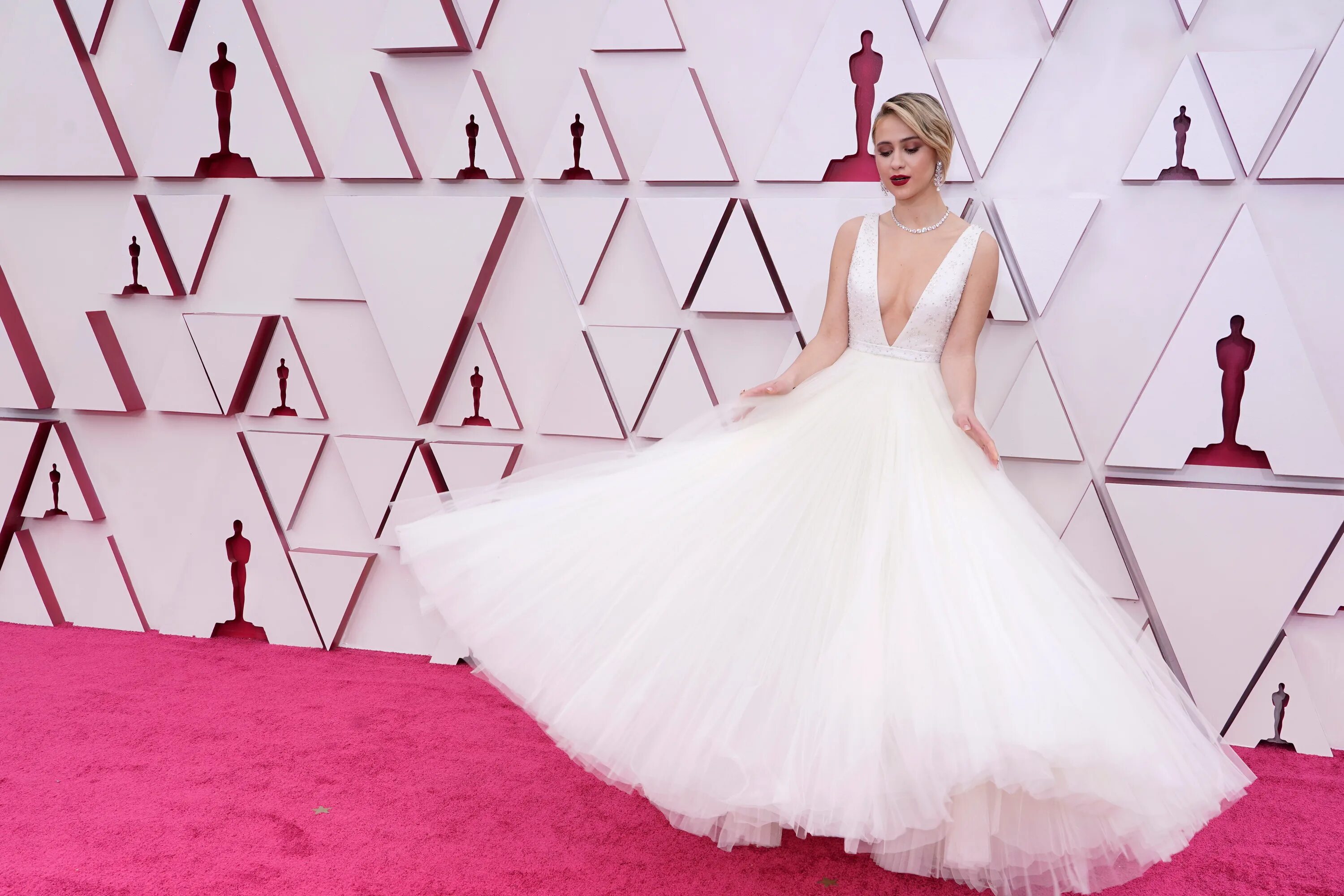 Зендая на красной дорожке оскар 2021. Оскар 2021 дорожка. Виола дэвис оскар 2021. Риз уизерспун на красной дорожке. Фильмы оскар 2021.