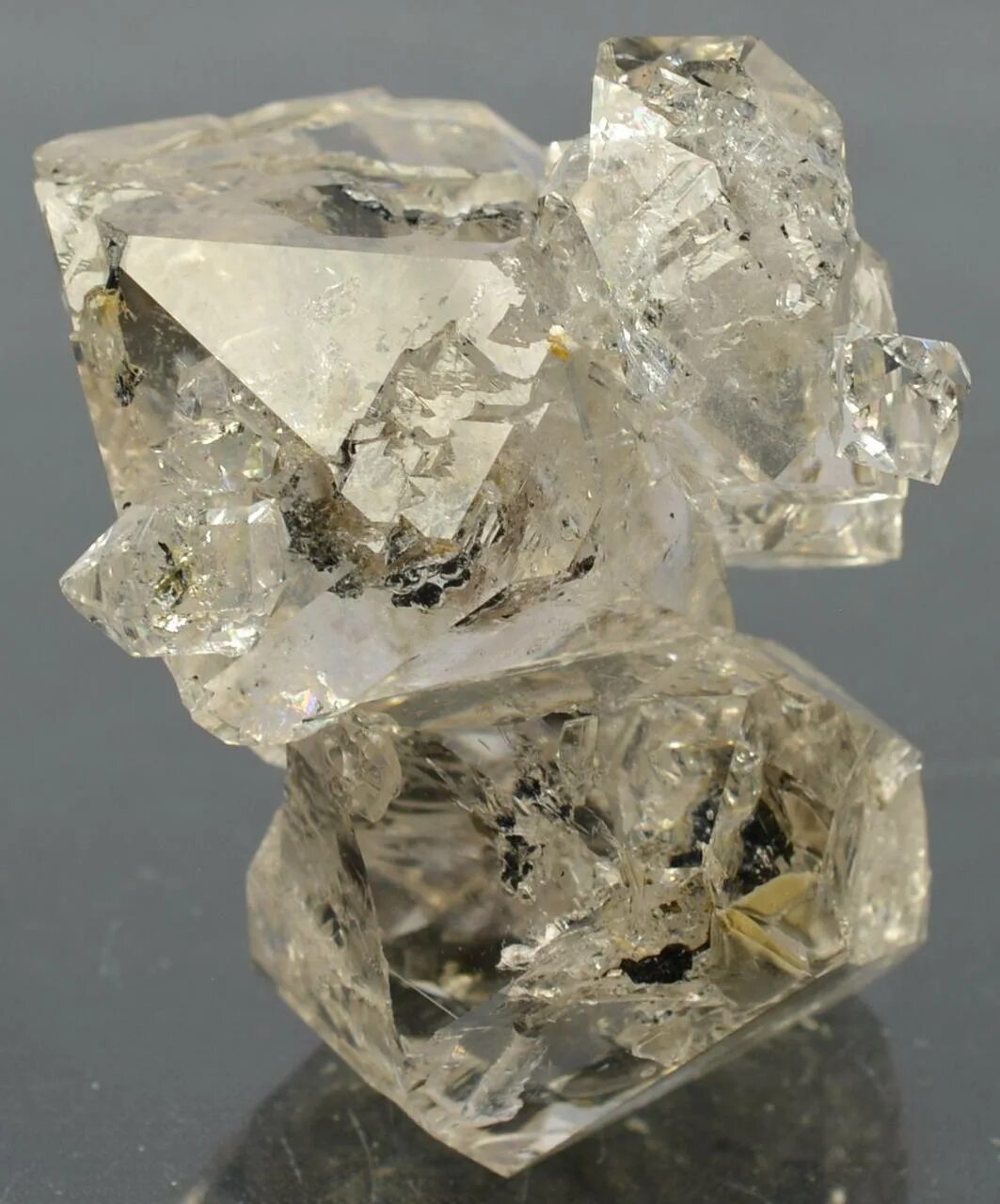 Herkimer Diamond. Алмаз самородок. Алмаз к29. Алмаз минерал. Природные алмазы россии