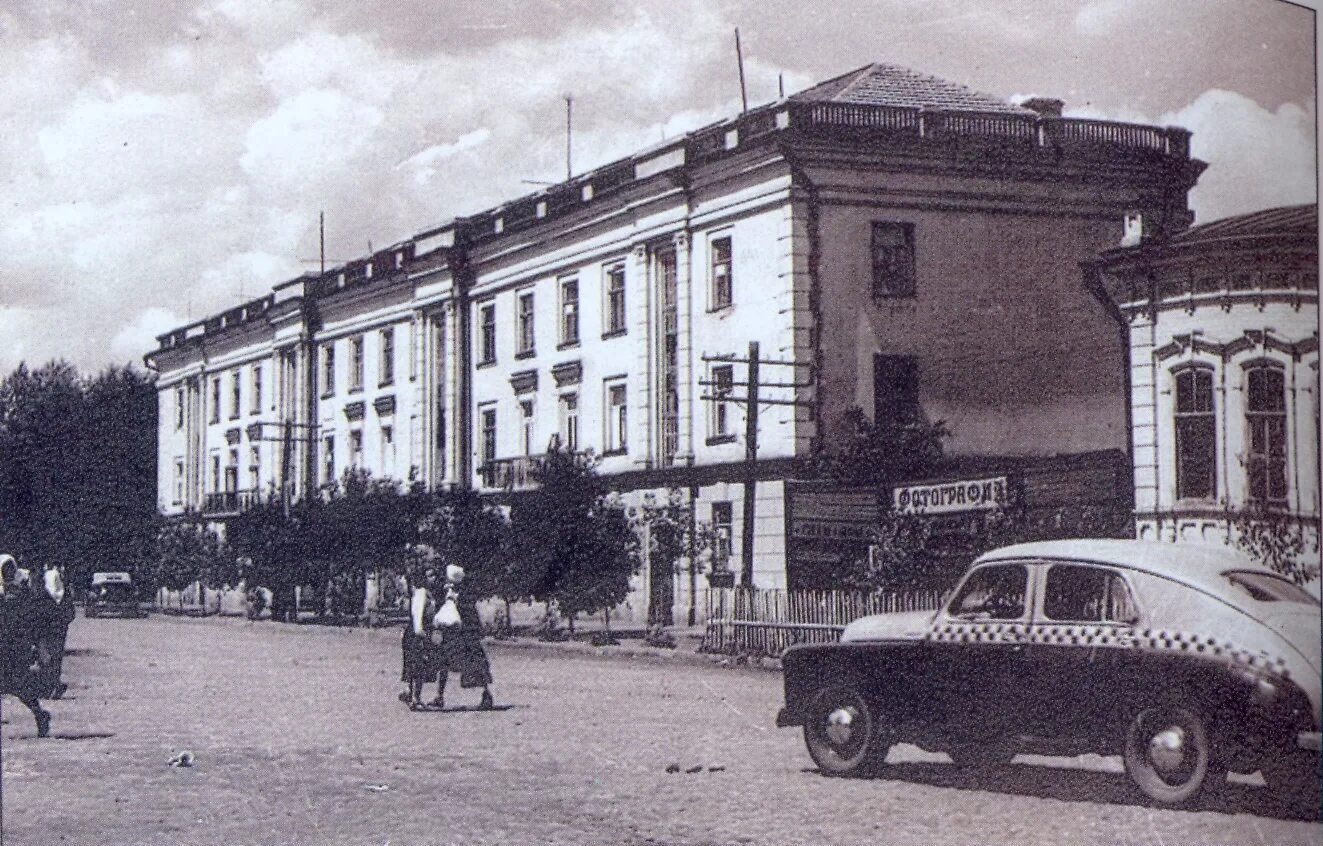Stalin’s blossoming garden": rise and demise of the Volga German Soviet Republic