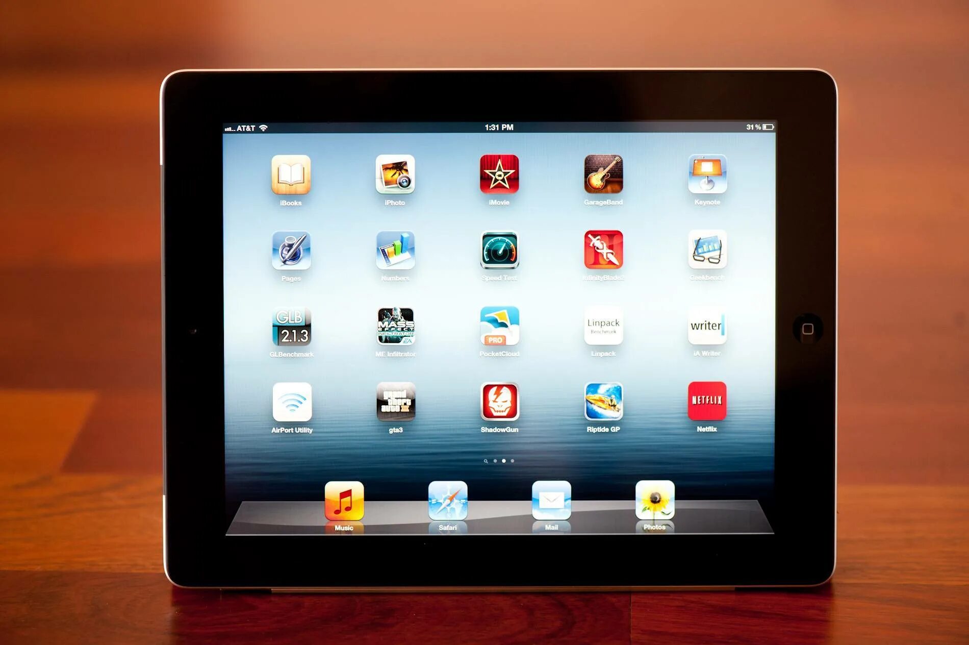 Интернет планшет видео. Планшет аппле айпад. apple ipad 2012. apple ipad 4. ipad 3.