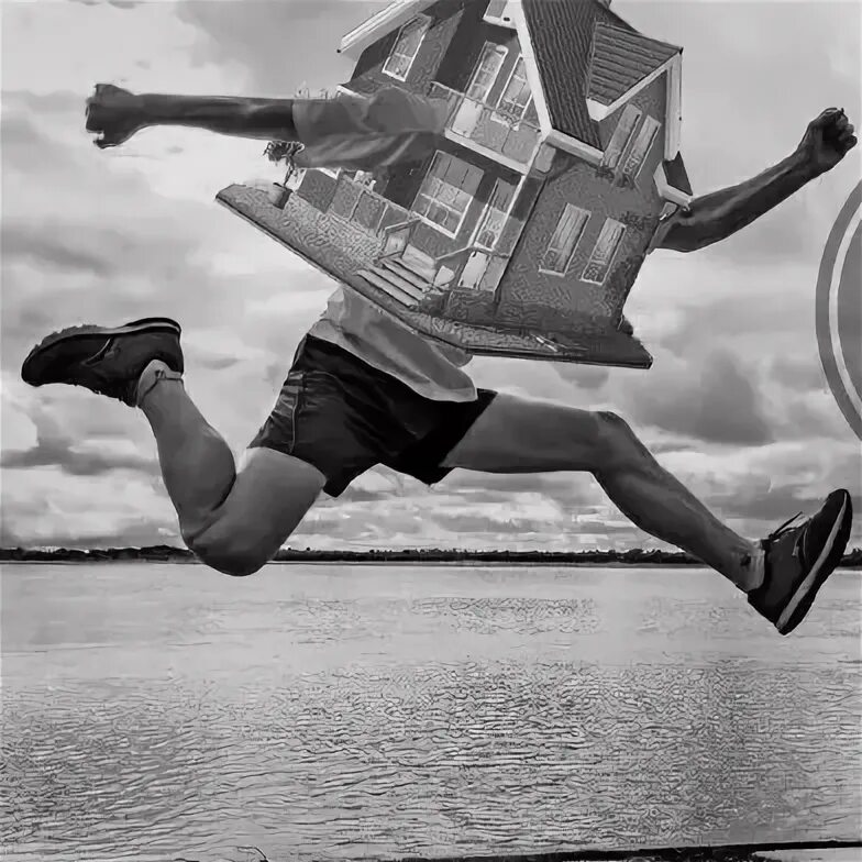 Дом бегу. Бегущая дорожка. Дом бегу. Убегает из дома картинка. Лето в деревне дети.