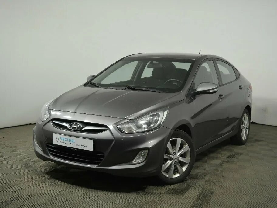 Hyundai solaris 2013. Выпуск авто солярис. Хендай солярис рестайлинг. Хендай солярис 2012 седан серебристый. Серый хендай солярис 2012.