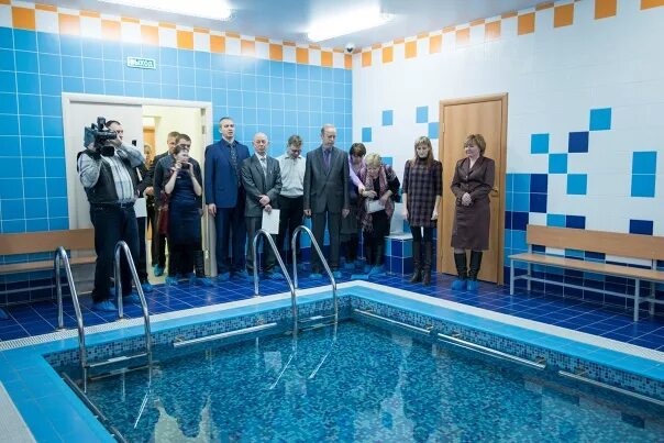 Бассейн зарайск аквааэробика. Бассейны города сатка. Дворец спорта зарайск. Бассейн зарайск. Сеансы бассейн зарайск сегодня.
