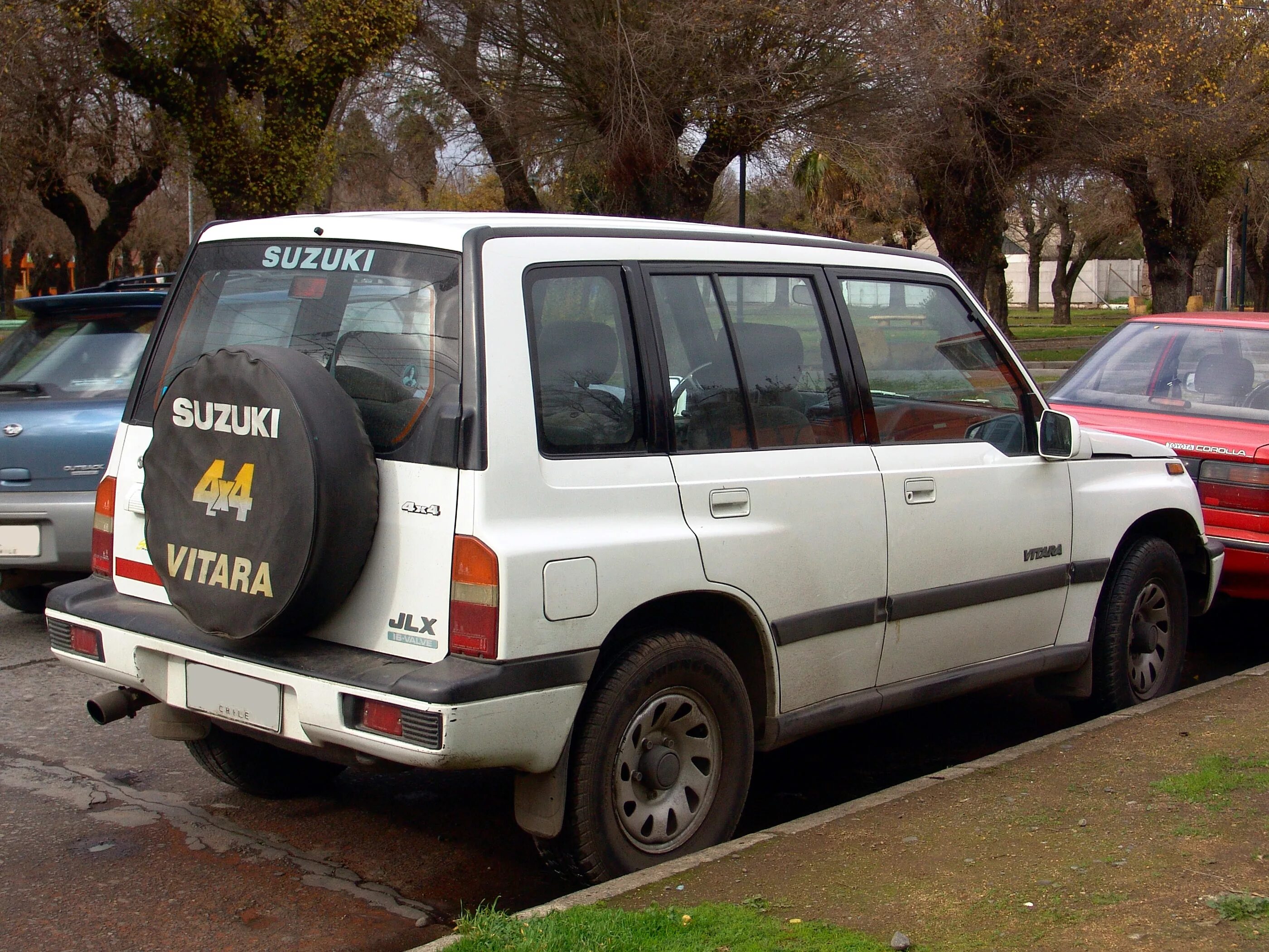 Сузуки первого поколения. Suzuki Vitara 1. Suzuki Vitara 1 поколения. Suzuki Vitara 1995. Suzuki Vitara JLX.