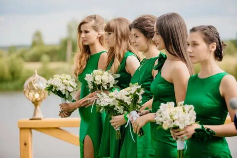 Зеленое платье невесты