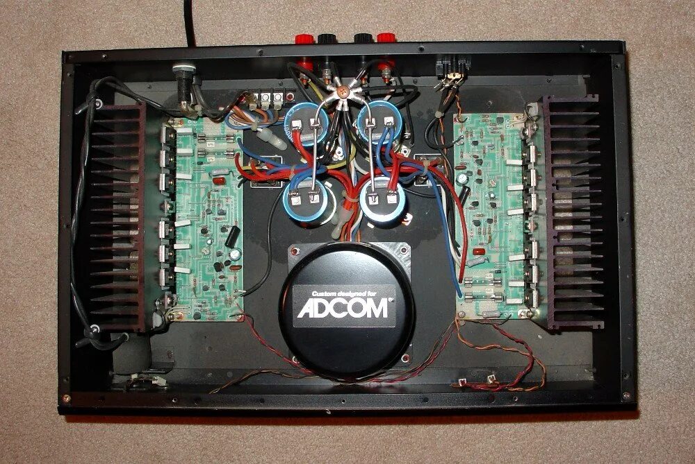 Adcom volgmed. Adcom gfa-545 ii. adcom gfa 555mk2. adcom gfa 555 ii. adcom gfa-535.