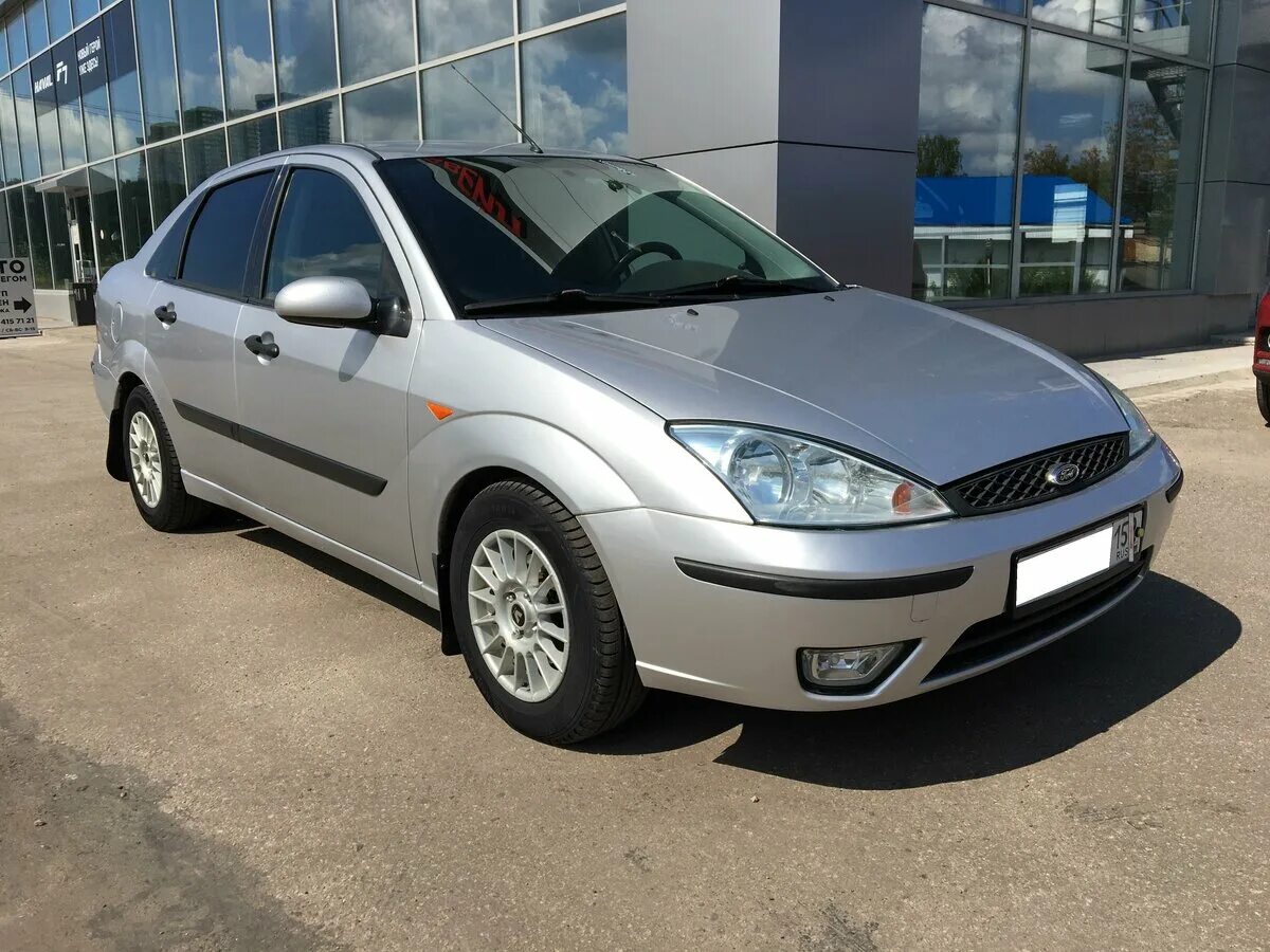 Купить форд фокус 2005. Ford Focus 1.8. Ford Focus 1 Рестайлинг. Ford Ford Focus 2003. Ford Ford Focus 2003 седан.