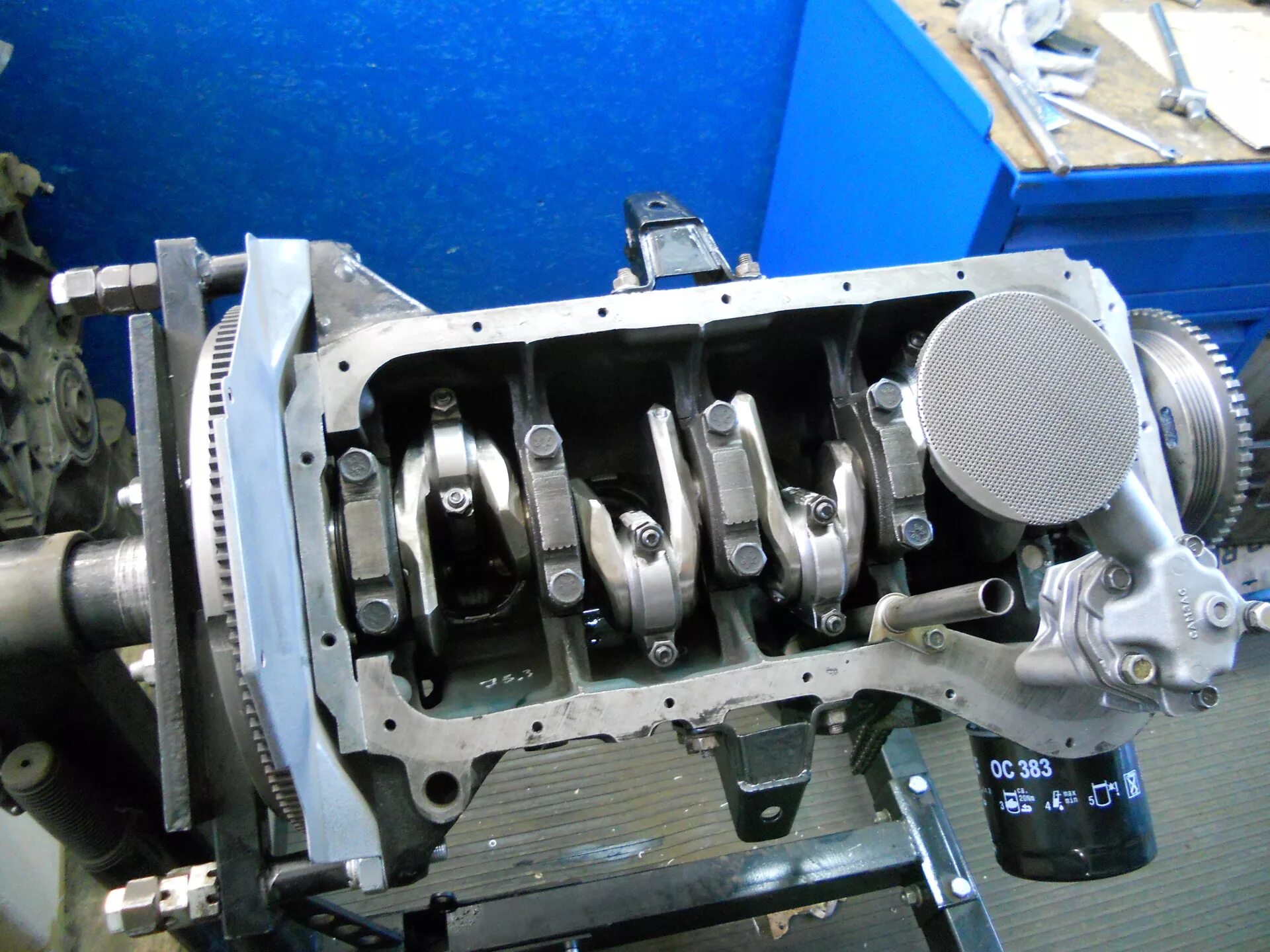 Шкив из маховика ваз на минитрактор. Облегчённый маховик змз 406. Балансировка маховика. Поршни москвич облегчение. Облегчение двигателя.