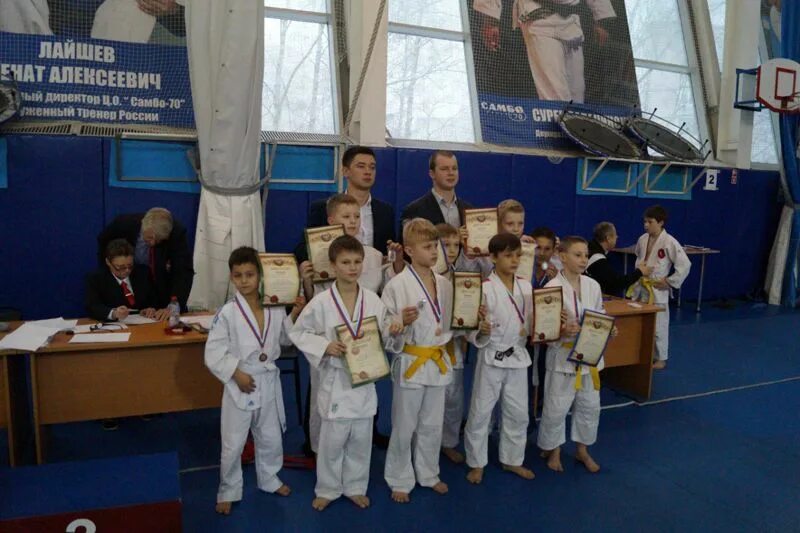 Самбо 70 строгино зал. Зиняков владимир авенирович самбо. Самбо строгино. Фок строгино самбо 70. Самбо строгино.