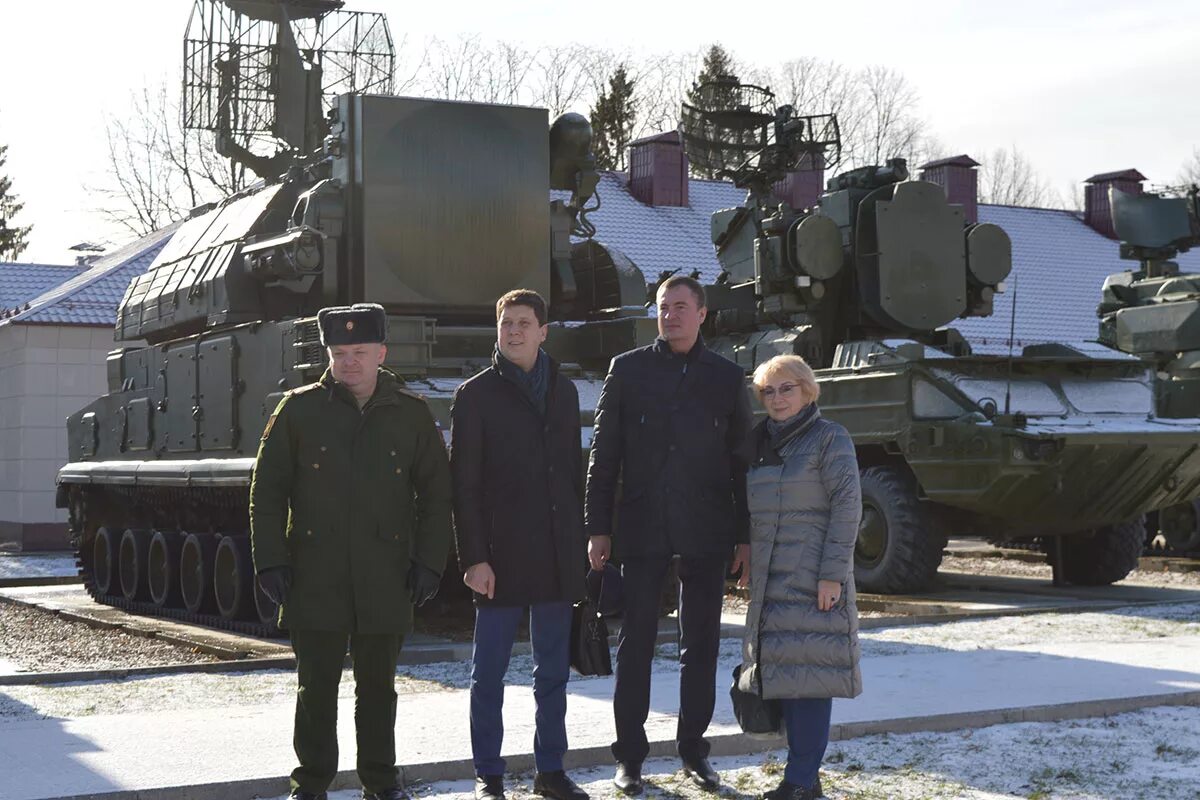 Впво вс рф. Военная Академия войсковой противовоздушной обороны вс РФ. Вс РФ ПВО Академия Смоленск. Начальник Академии ПВО Смоленск.