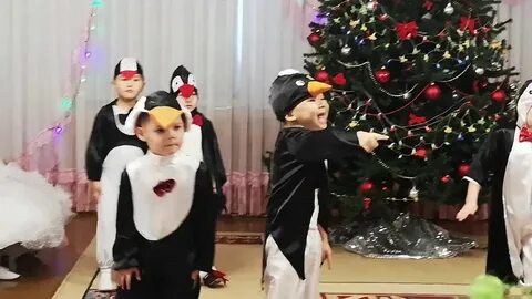 Танец пингвинов в детском саду на новый
