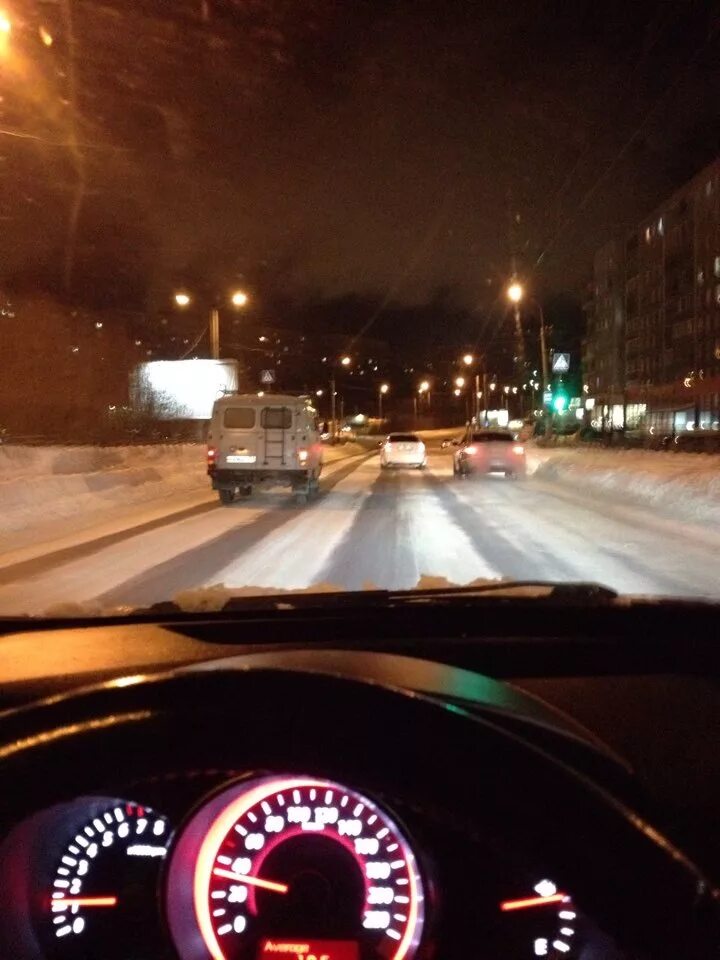 Просто катаюсь по городу. Просто катаюсь по городу. Просто катаюсь по городу. Просто катаюсь по городу. Катаемся на машине ночью.