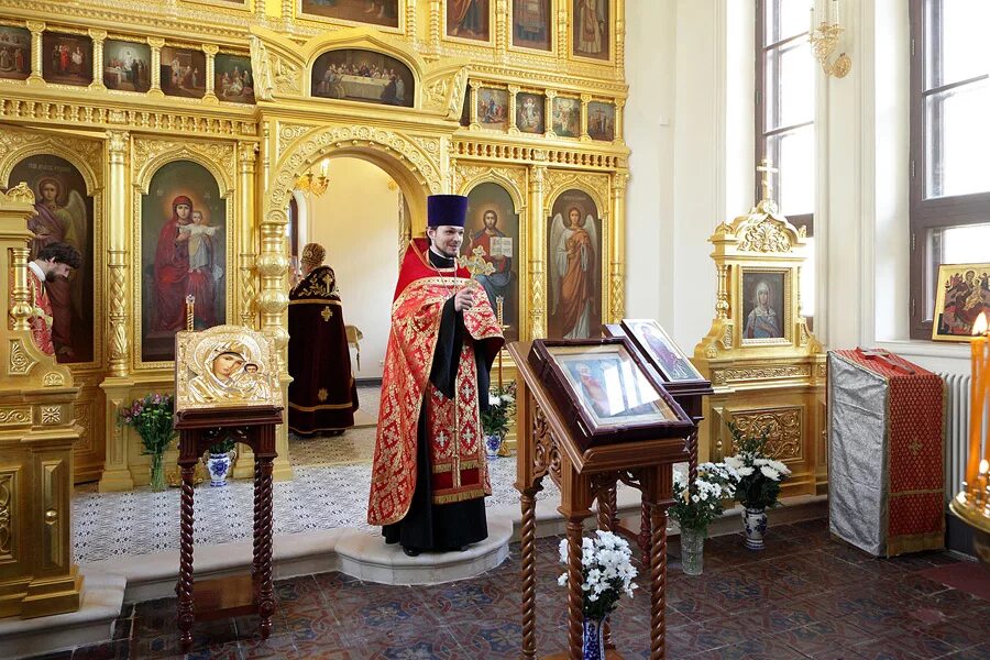 Патриаршее подворье расписание