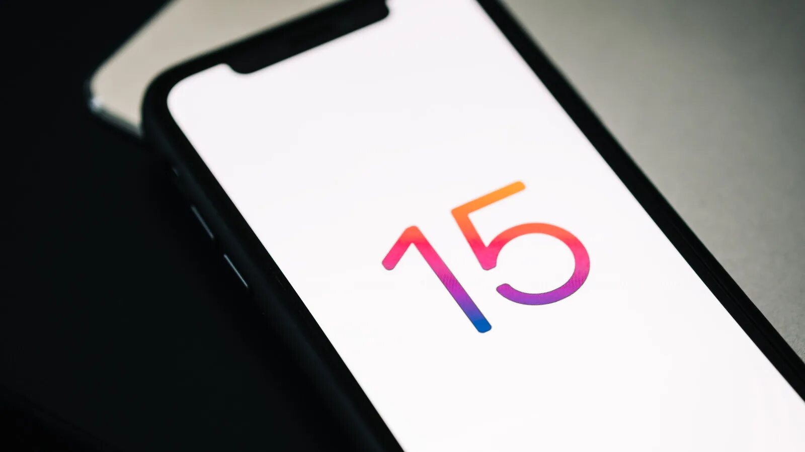 Что нового 15 5. Iphone 15 logo.