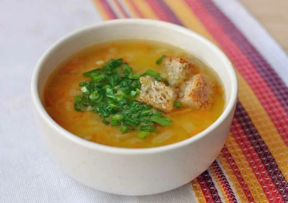 Рецепт супа без мяса. Суп гороховый 41р. Гороховый суп с мясом. Гороховый суп без мяса. Картофельный суп без мяса.