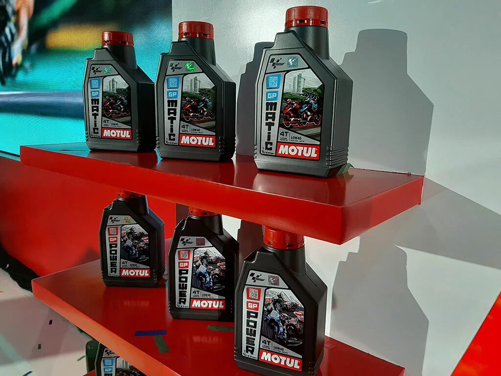 Motul engine oil. Motul производство. Motul производство. Motul. Motul масло моторное.