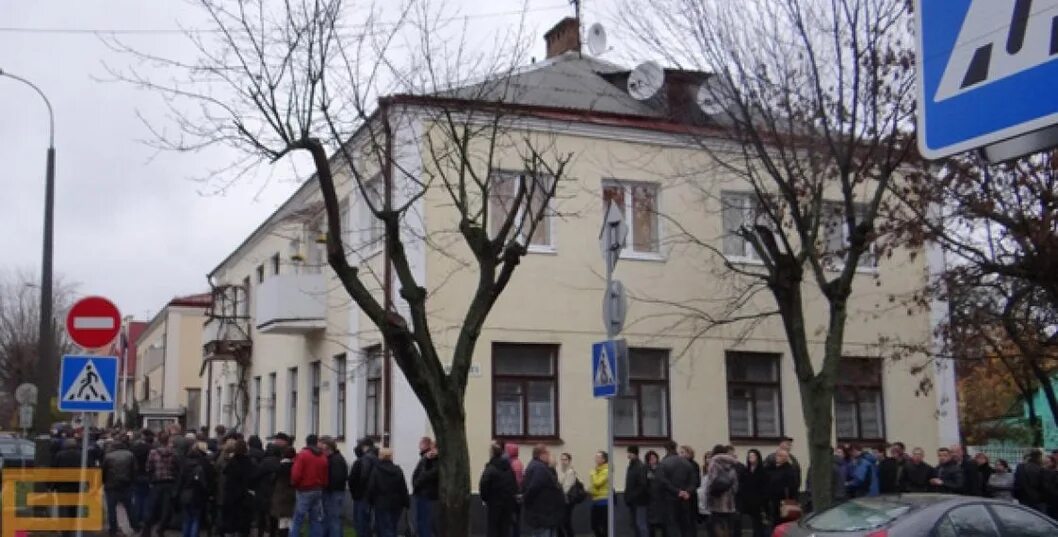 Консульство брест. Посольство польши в гродно сайт. посольство польши в ташкенте. посольств польши в минском. российское консульство брест.